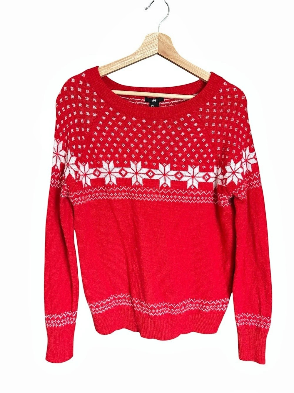 ❄️❄️H&M Red & White Snowflake Holiday Sweater